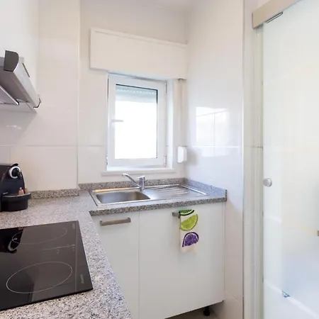 Elegant With Sea View In 100 M² Air Conditioned * 포티마오